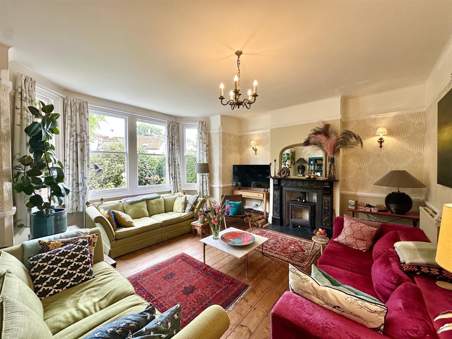6 bed property in Belle Hill, Bexhill